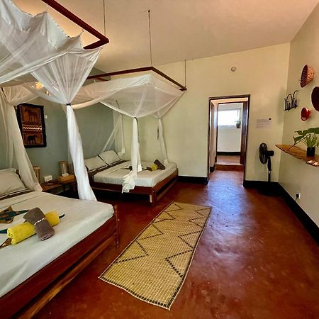 Viavia Entebbe Hotel Ngoại thất bức ảnh