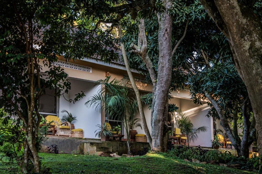 Viavia Entebbe Hotel Ngoại thất bức ảnh