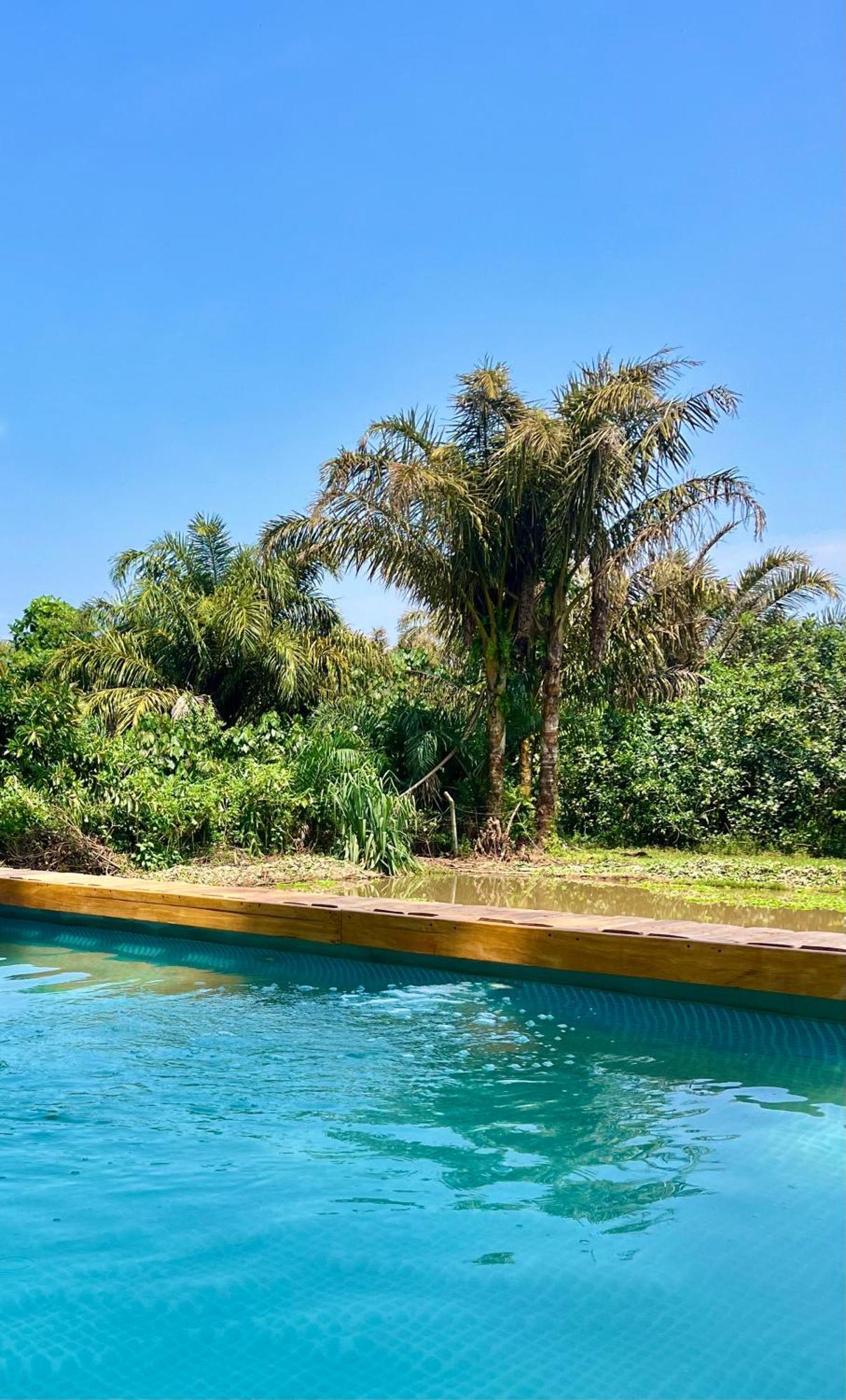 Viavia Entebbe Hotel Ngoại thất bức ảnh
