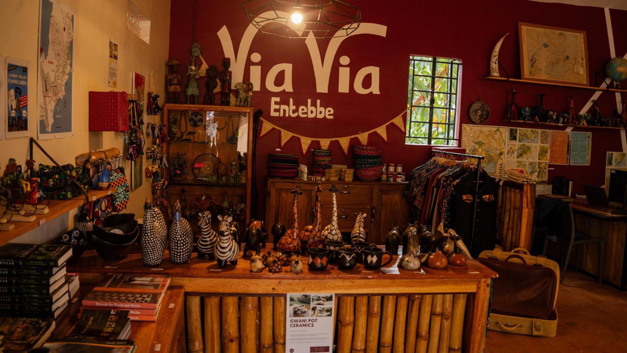 Viavia Entebbe Hotel Ngoại thất bức ảnh
