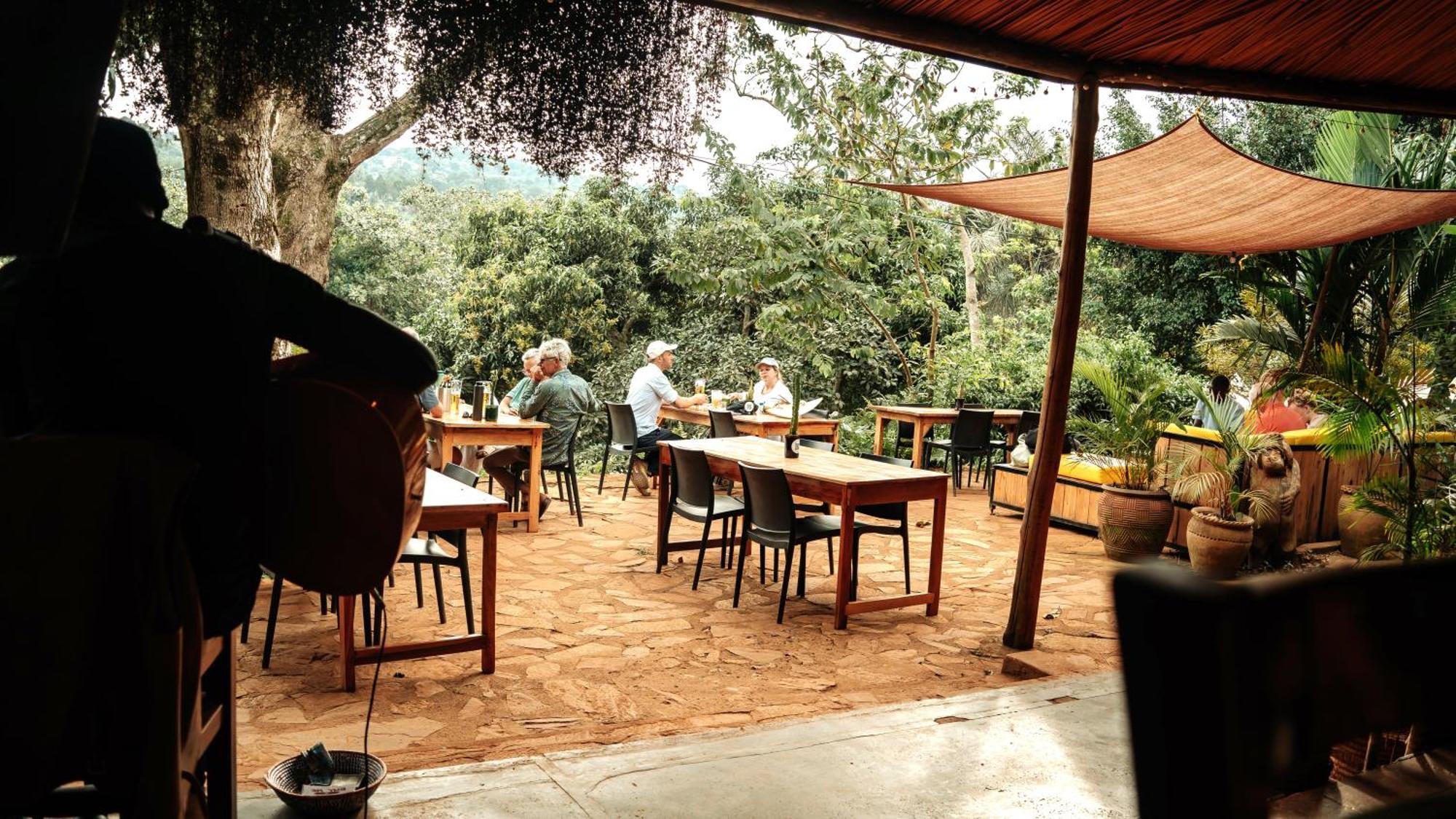 Viavia Entebbe Hotel Ngoại thất bức ảnh