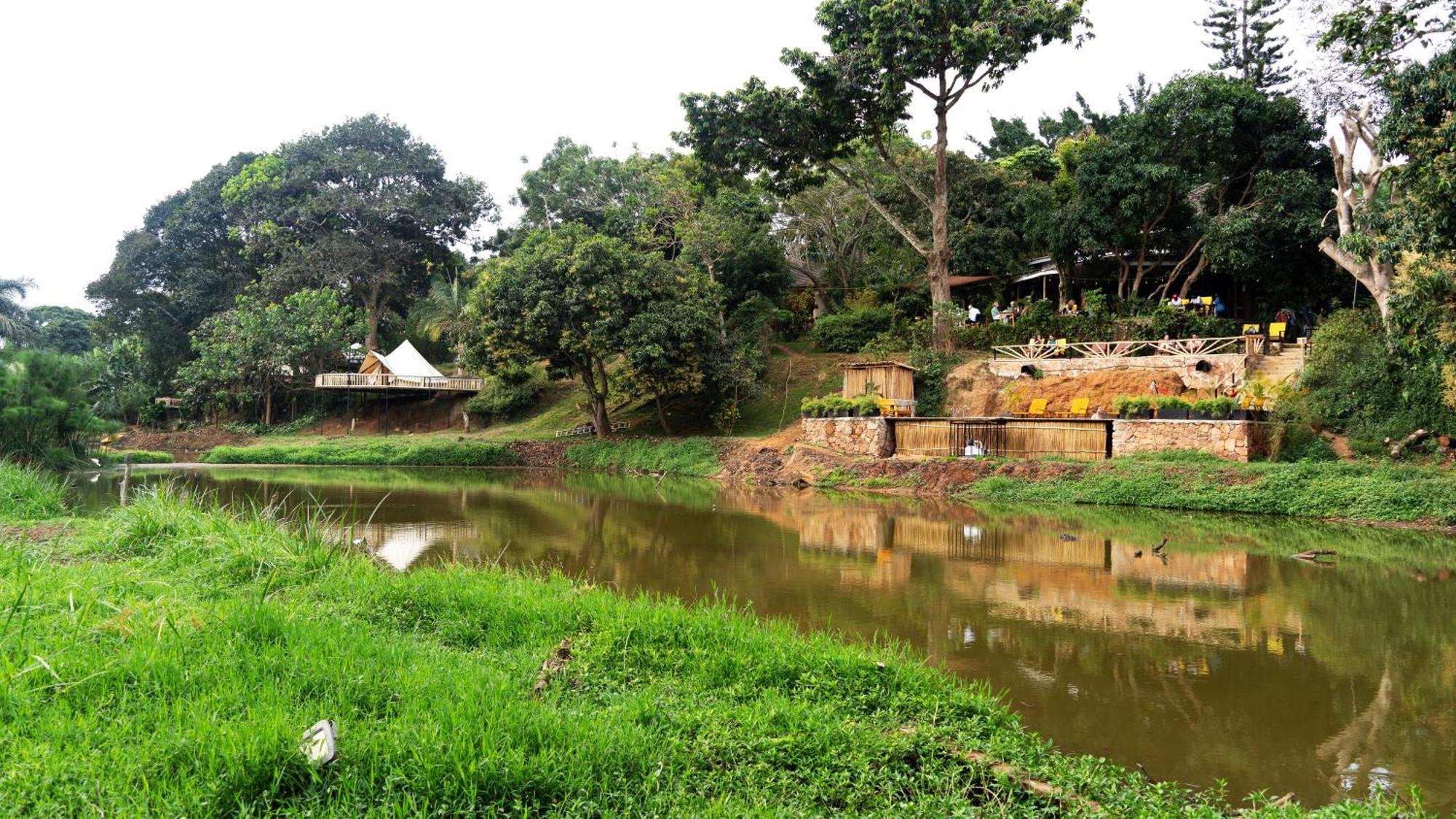 Viavia Entebbe Hotel Ngoại thất bức ảnh